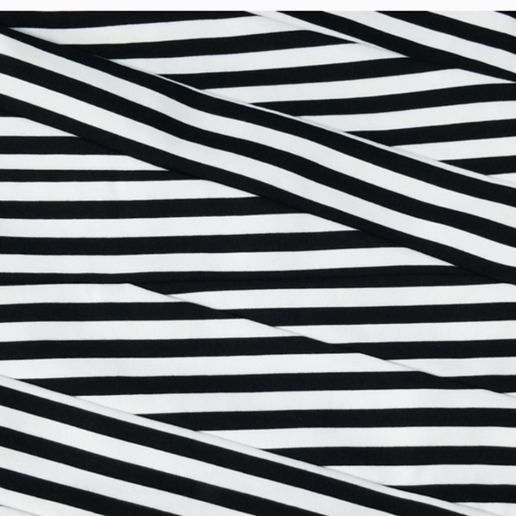 EXPRESS Bandage Skirt - Picture 3 of 6